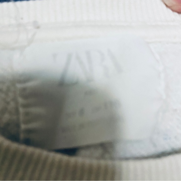 Zara Girls Sweatshirt Graphic Tee Crewneck Size 6 - Picture 3 of 3